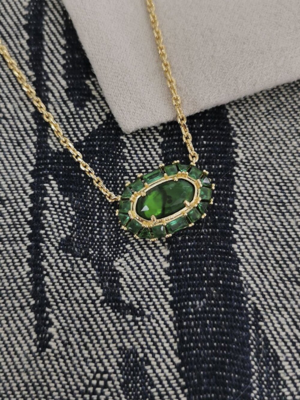Kendra Scott Kelly Green Gold Short Necklace - Elisa Crystal Frame